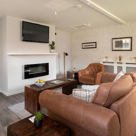 The Stable Suite At York Racecourse Extérieur photo