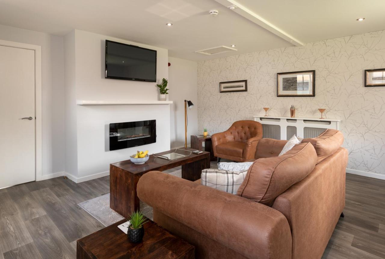 The Stable Suite At York Racecourse Extérieur photo